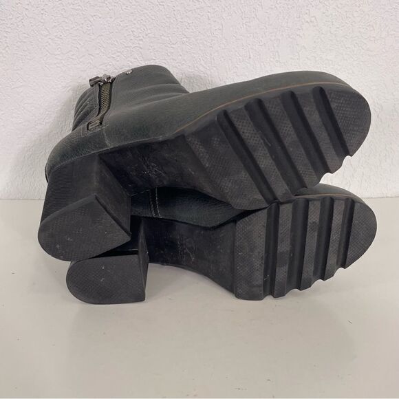 Sorel Grey Leather Block Heeled Booties - Picture 8 of 10